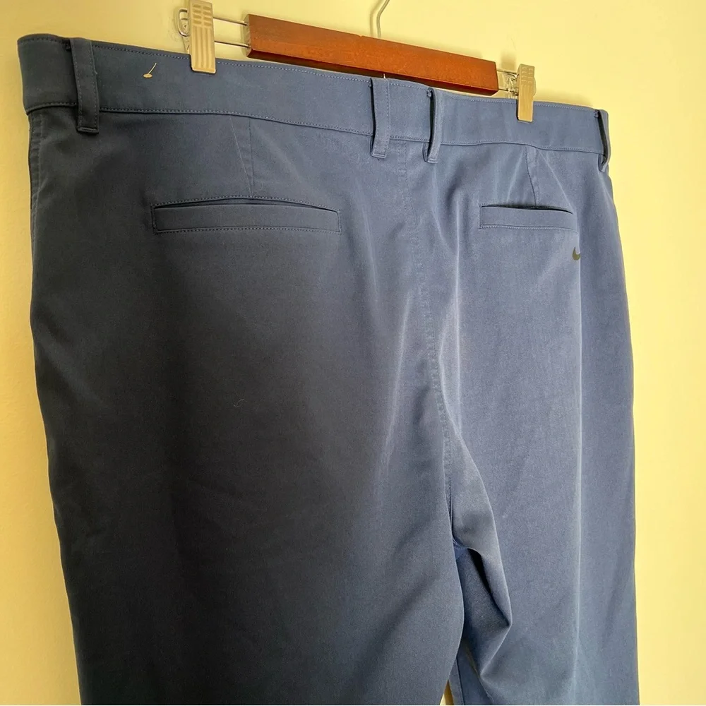 Nike Men’s Navy Lightweight Golf Active Pants Size 42x30
